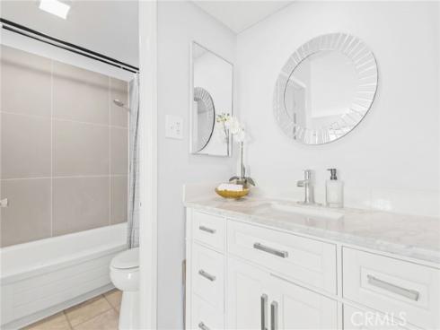400 N Acacia B12 Avenue, Fullerton, CA