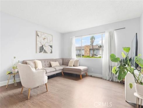 400 N Acacia B12 Avenue, Fullerton, CA
