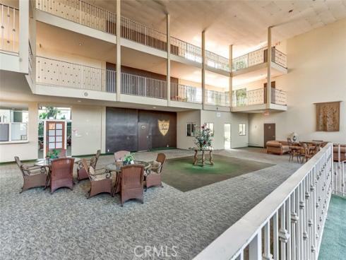 400 N Acacia B10 Avenue, Fullerton, CA