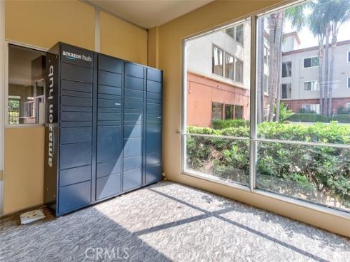 400 N Acacia B10 Avenue, Fullerton, CA