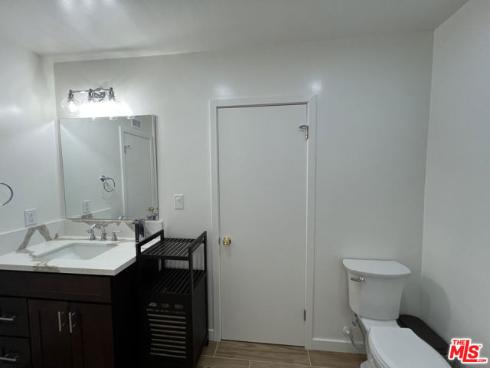 1412 W Baker Avenue, Fullerton, CA
