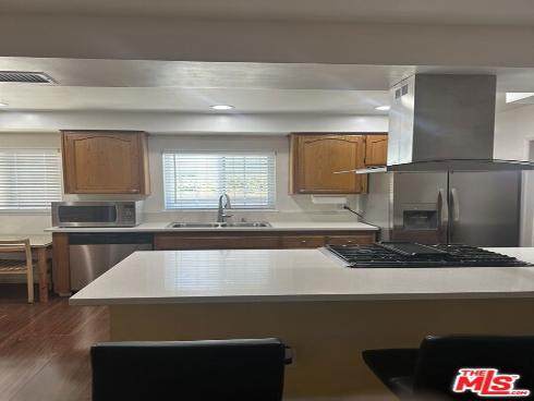 1412 W Baker Avenue, Fullerton, CA