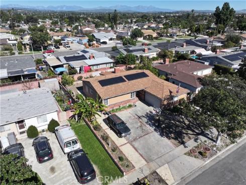 1467 W Roberta Avenue, Fullerton, CA