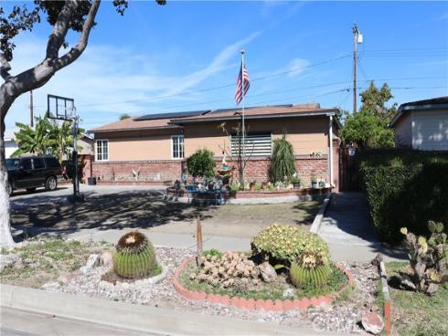 1467 W Roberta Avenue, Fullerton, CA