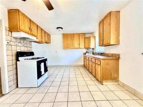 431 E Rosslynn  , Fullerton, CA