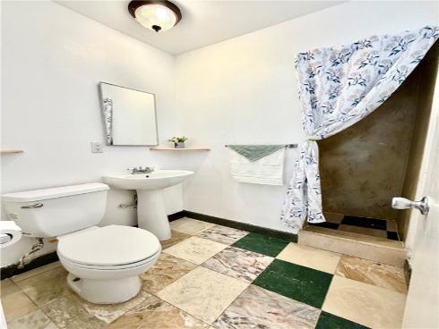 431 E Rosslynn  , Fullerton, CA