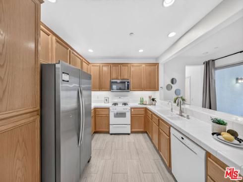 1294  Mcfadden   Drive, Fullerton, CA
