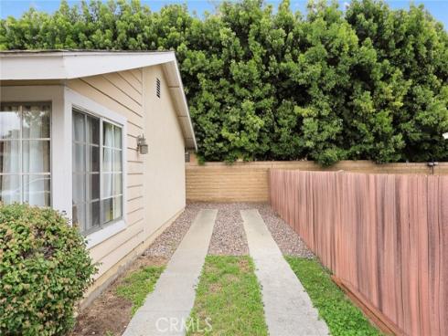 2047 E Fern Drive, Fullerton, CA