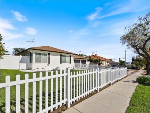 812 N Euclid , Fullerton, CA