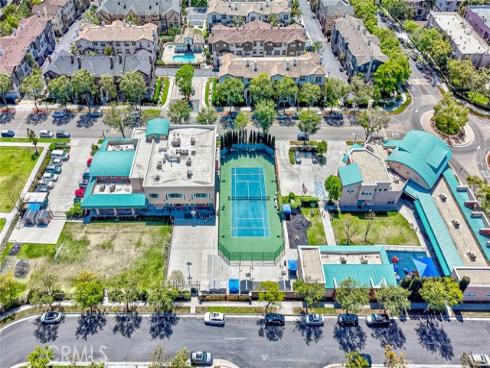 1264  Mcfadden  , Fullerton, CA