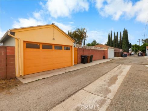 708 S Orange  , Fullerton, CA