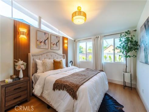 236 Mission Dr , Fullerton, CA