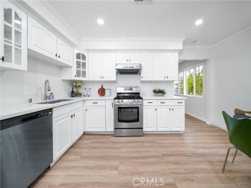 1913 W Valencia  , Fullerton, CA