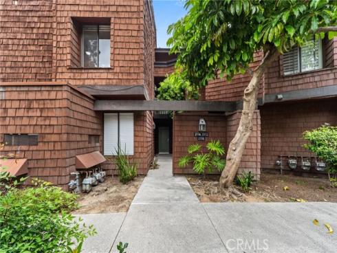 2774 Pine Creek Circle