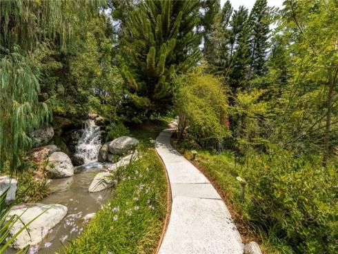 2774 Pine Creek Circle, Fullerton, CA