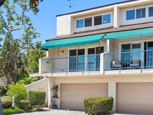 2241  Vista Del Sol  , Fullerton, CA