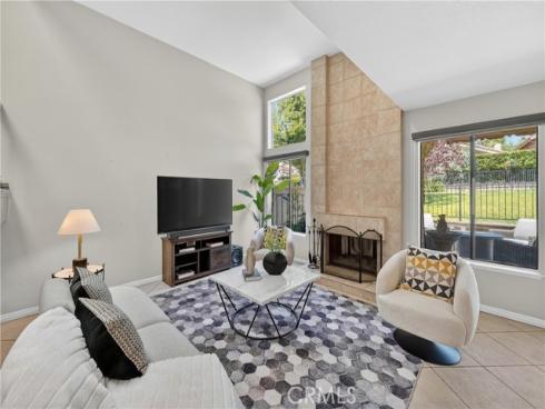 525 Riviera Court, Fullerton, CA