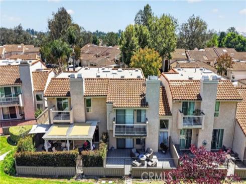 525 Riviera Court, Fullerton, CA