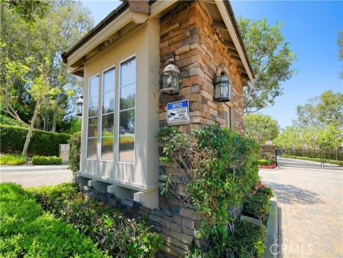 2599  Nixon   Way, Fullerton, CA