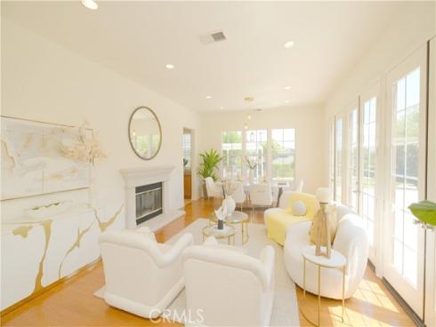 2599  Nixon   Way, Fullerton, CA