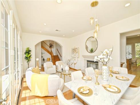 2599  Nixon   Way, Fullerton, CA