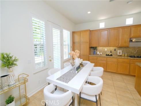 2599  Nixon   Way, Fullerton, CA