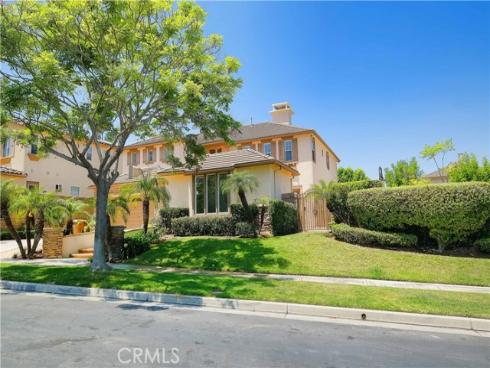 2599  Nixon   Way, Fullerton, CA