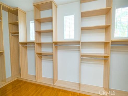 2599  Nixon   Way, Fullerton, CA