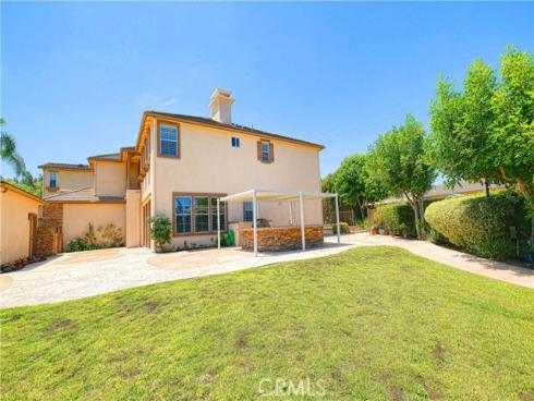 2599  Nixon   Way, Fullerton, CA