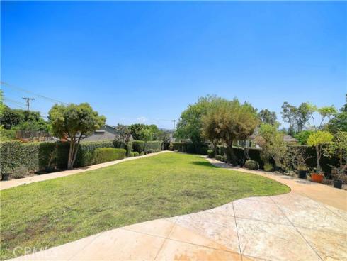 2599  Nixon   Way, Fullerton, CA
