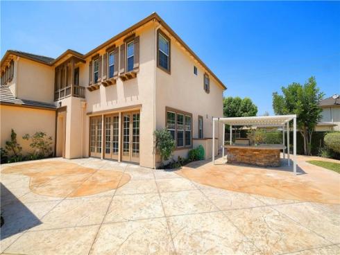 2599  Nixon   Way, Fullerton, CA