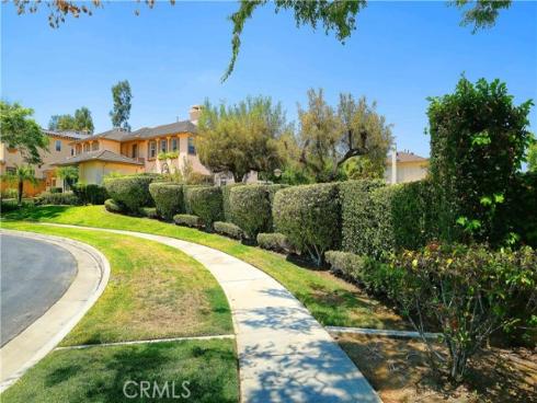 2599  Nixon   Way, Fullerton, CA