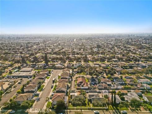 2100 W Valencia , Fullerton, CA