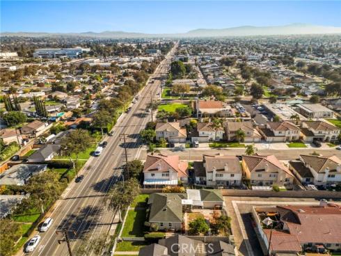 2100 W Valencia , Fullerton, CA
