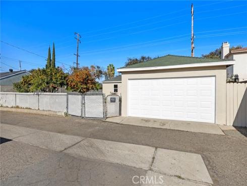 2100 W Valencia , Fullerton, CA