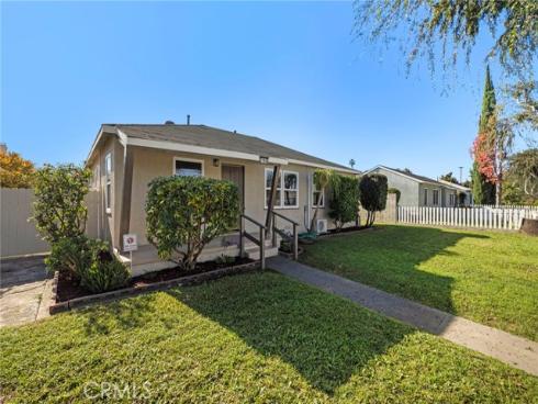 2100 W Valencia , Fullerton, CA