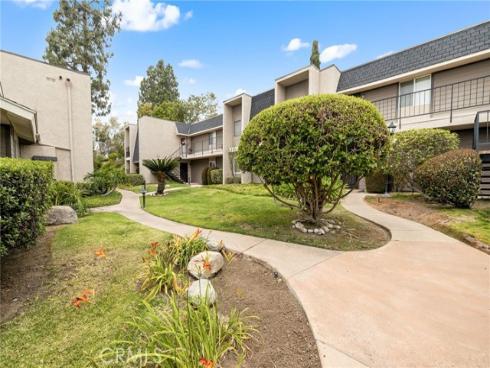 1117 Rosecrans 15A Avenue, Fullerton, CA