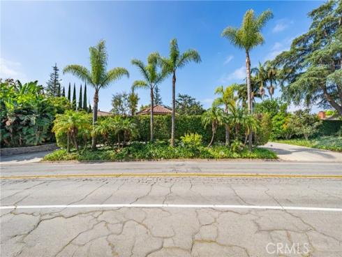 200 W Hermosa Drive, Fullerton, CA