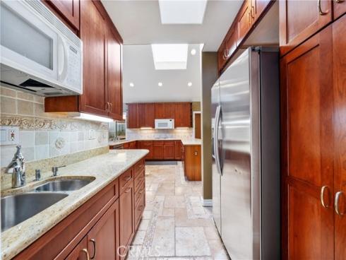 200 W Hermosa Drive, Fullerton, CA