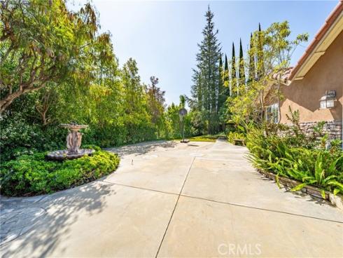 200 W Hermosa Drive, Fullerton, CA