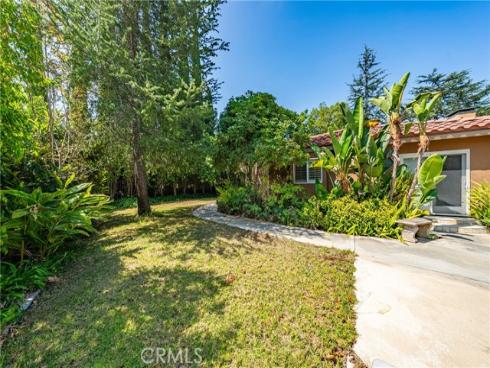 200 W Hermosa Drive, Fullerton, CA