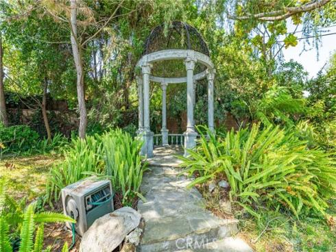 200 W Hermosa Drive, Fullerton, CA