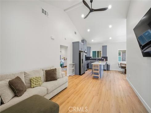 422 W Amerige Avenue, Fullerton, CA