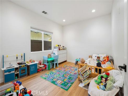 422 W Amerige Avenue, Fullerton, CA