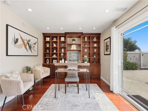 2524 Hartford Avenue, Fullerton, CA