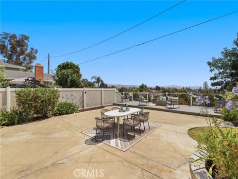 2524 Hartford Avenue, Fullerton, CA