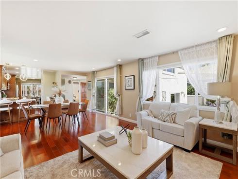 2524 Hartford Avenue, Fullerton, CA