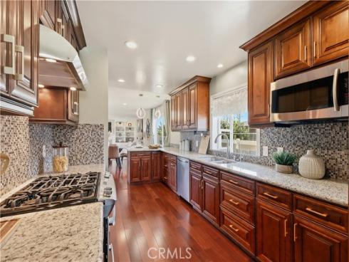 2524 Hartford Avenue, Fullerton, CA