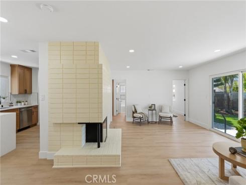1500 W Elm , Fullerton, CA