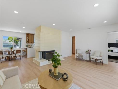 1500 W Elm , Fullerton, CA